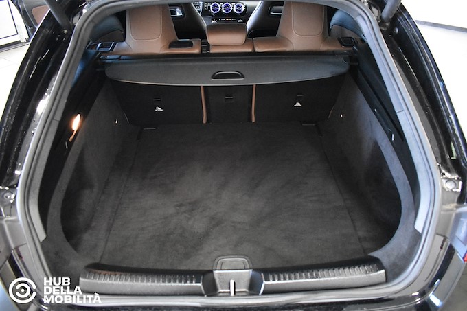 MERCEDES-BENZ CLA 180 d Automatic Shooting Brake AMG Line Advanced Plus